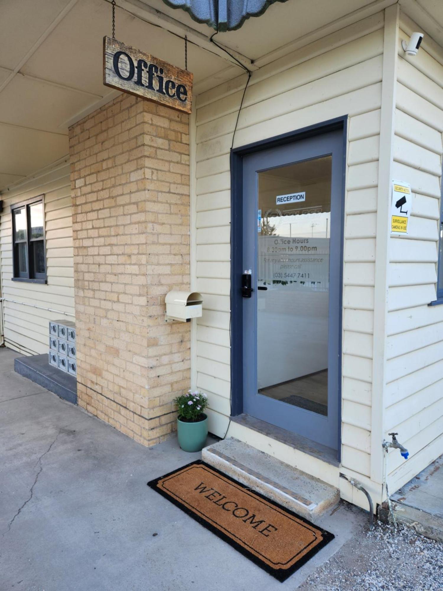 Calder Family Motel Bendigo Eksteriør billede