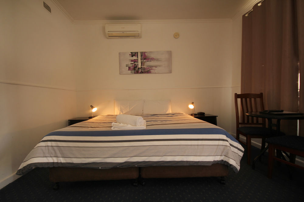Calder Family Motel Bendigo Eksteriør billede