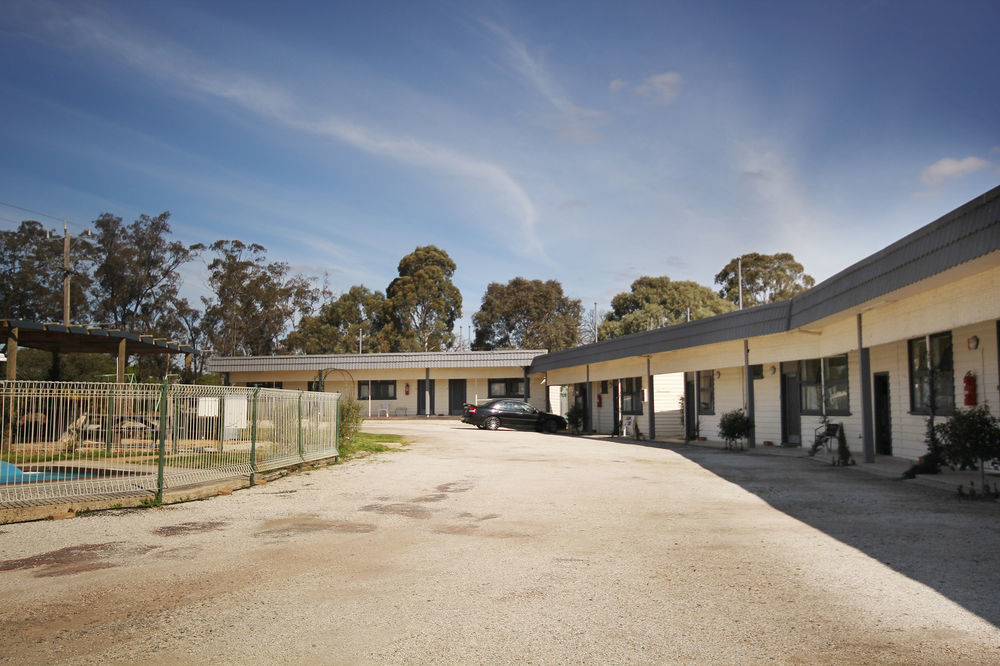 Calder Family Motel Bendigo Eksteriør billede
