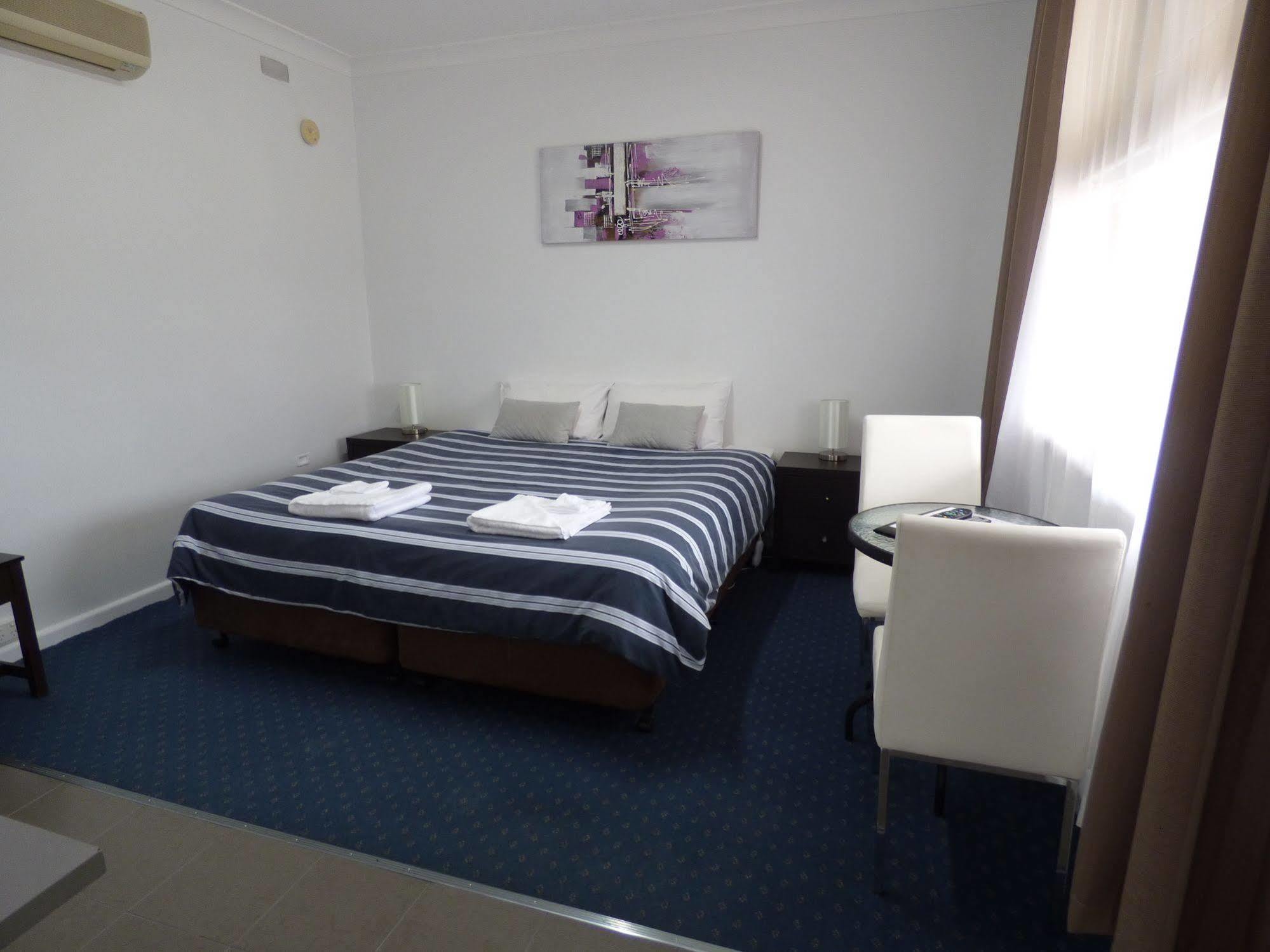 Calder Family Motel Bendigo Eksteriør billede